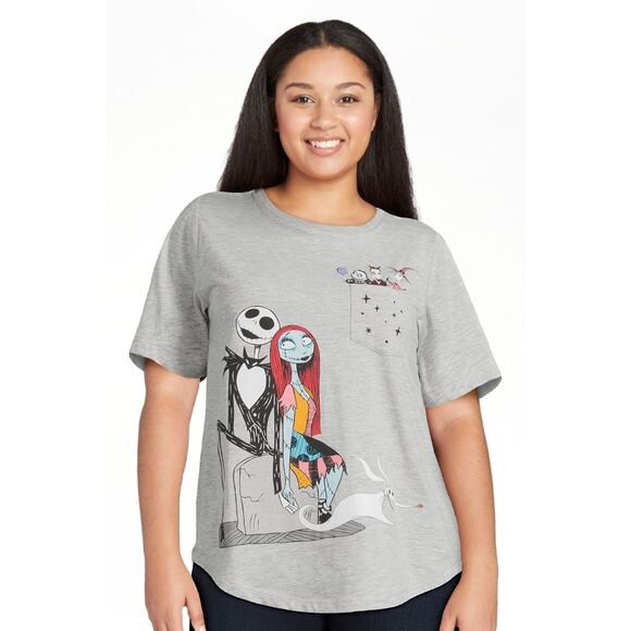Disney Juniors' Size XL (15-17) Nightmare Before Christmas Halloween Graphic Tee - Picture 2 of 7